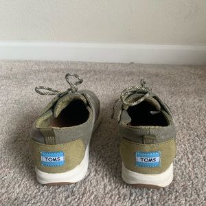TOMS canvas Trainers - hardly ever worn!